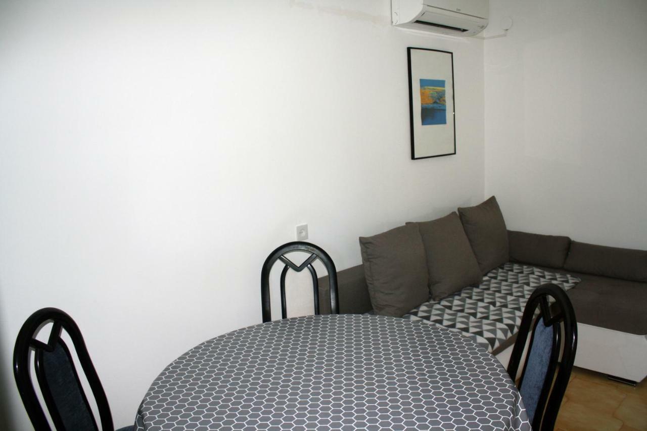 אומאג Apartment Vera מראה חיצוני תמונה